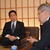 　<広島>岸田外務大臣（左）に、消防法規制強化などＳＳ業界の窮状を訴える大野理事長