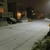 初雪が積もる20日午後８時半ごろの札幌西区
