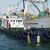 漁船に給油する釧路アポロ石油のバージ船「恵光丸」
