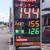  採算販売に徹するセルフＳＳはいまだにガソリン１４４円の価格表示をしているが…（つくば市内）