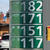 埼玉県内フルＳＳの価格看板。レギュラーガソリンは先週１７０円を突破した