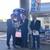 坂井防災担当大臣（左）と花角新潟県知事（右）をブースで出迎えた浜田委員長