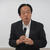 あいさつする島理事長